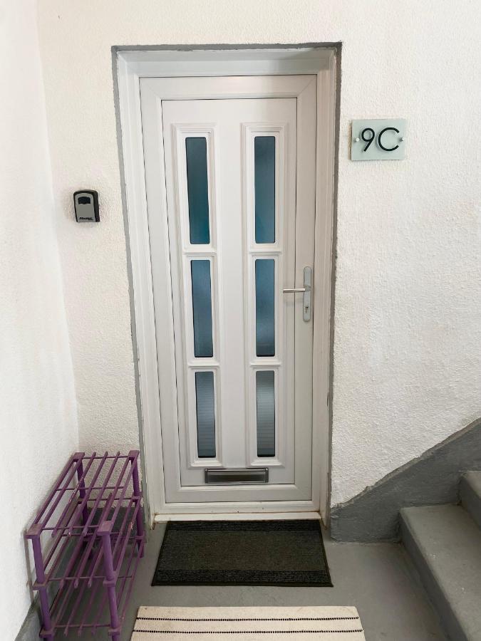 Entire Modern Apartment In Oban With Balcony Bagian luar foto