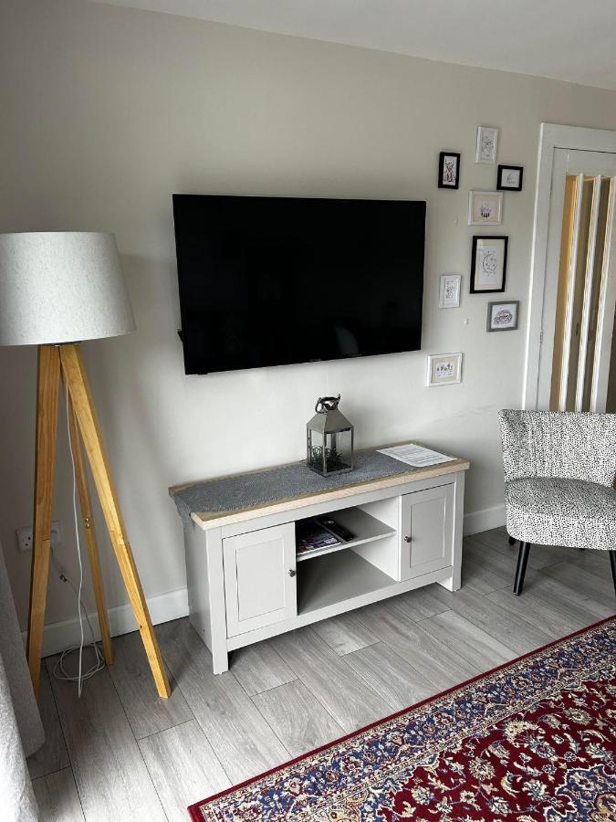 Entire Modern Apartment In Oban With Balcony Bagian luar foto